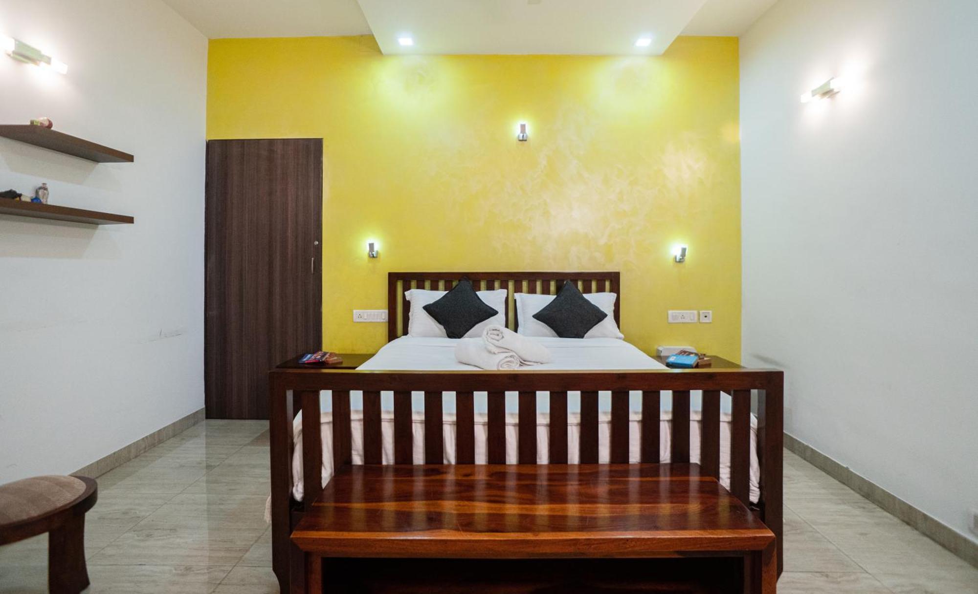 Ferienwohnung The White House Opp Park Hyatt Chennai Exterior foto