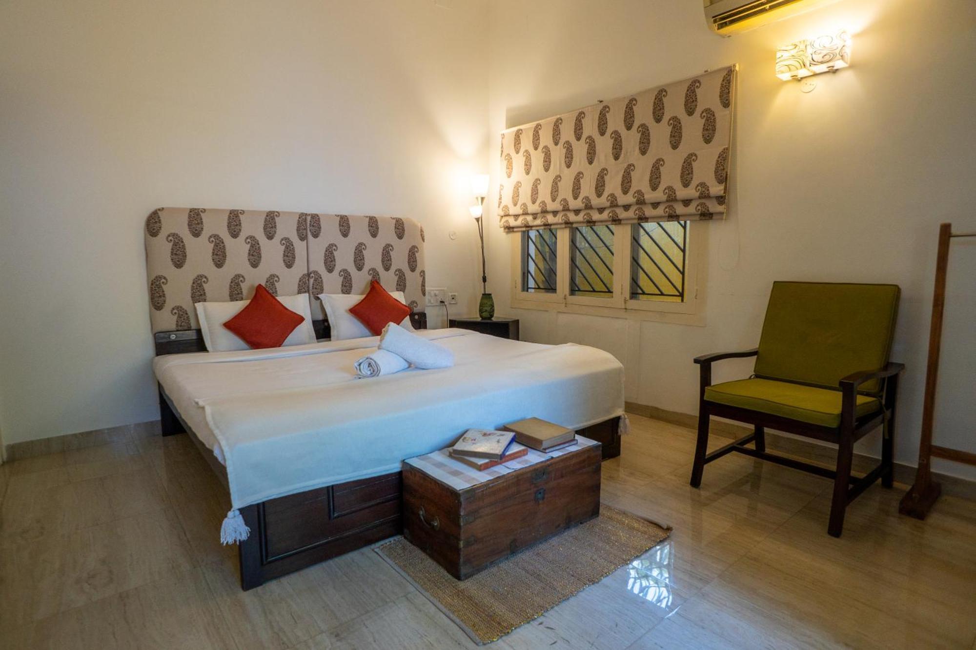 Ferienwohnung The White House Opp Park Hyatt Chennai Exterior foto