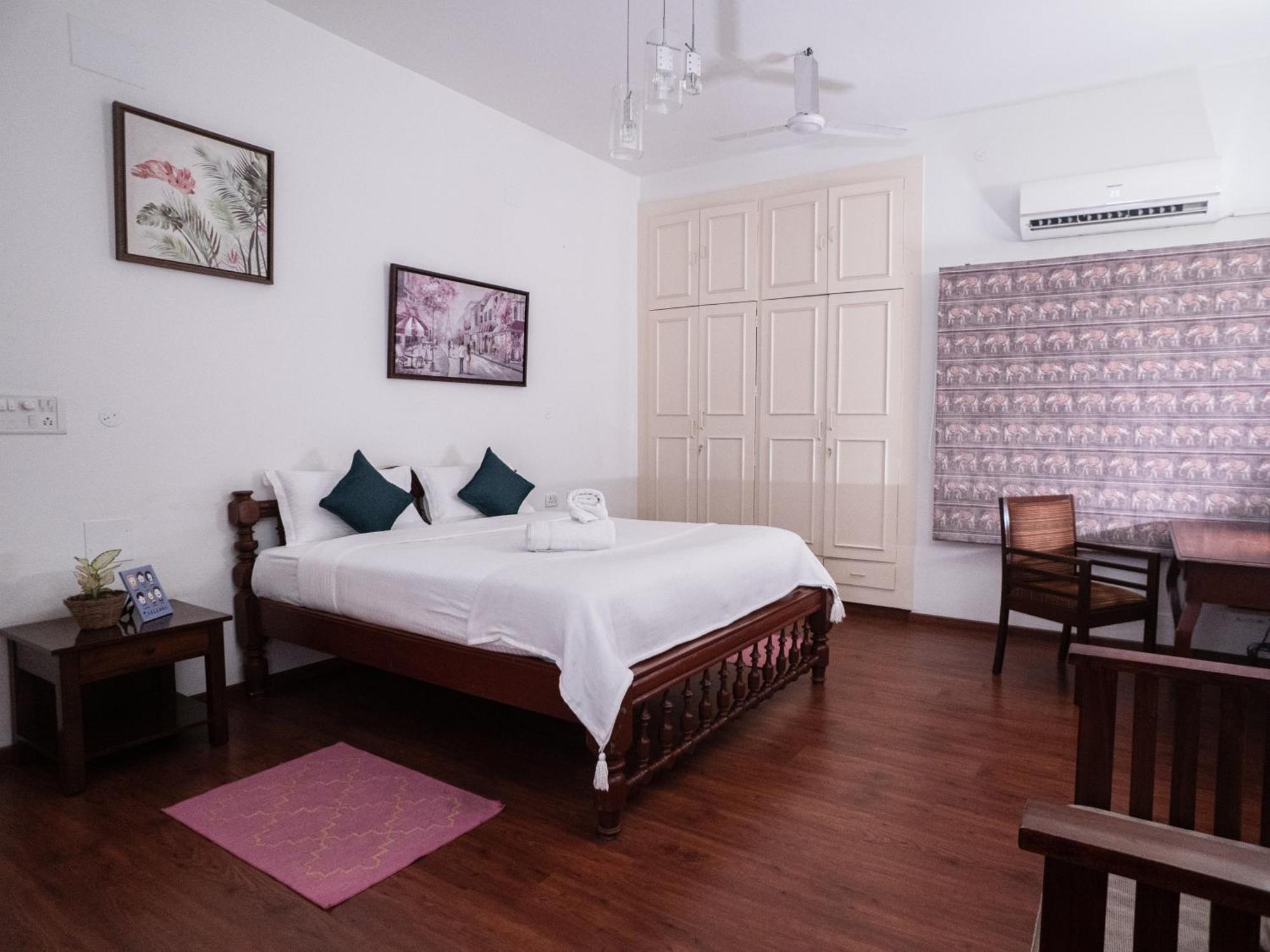 Ferienwohnung The White House Opp Park Hyatt Chennai Exterior foto